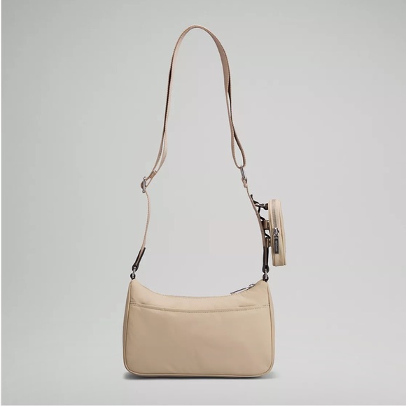 Lululemon Crossbody with Nano Pouch 2L Trench New with Tags 3-in-1 - Picture 6 of 16